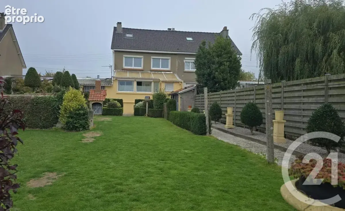 Maison à NESLES
