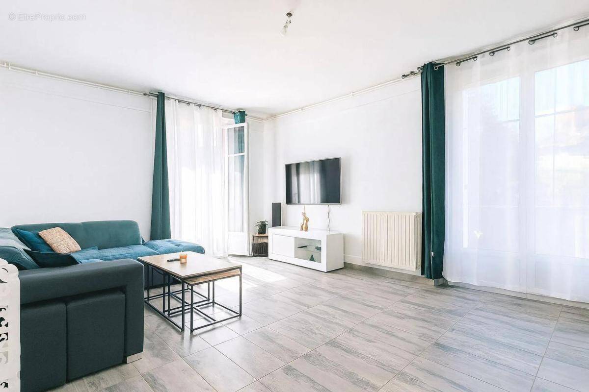 Appartement à CHAMPIGNY-SUR-MARNE