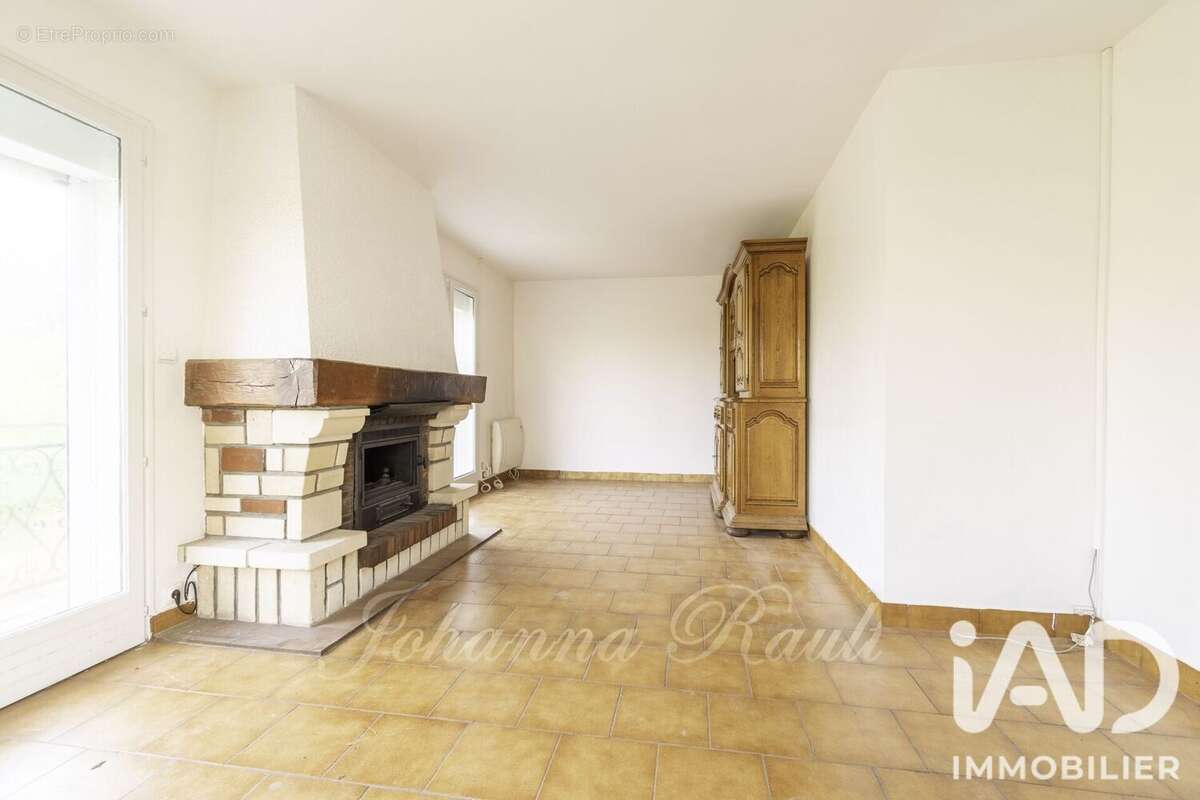 Maison 80 m² à Freneuse  - photo 3