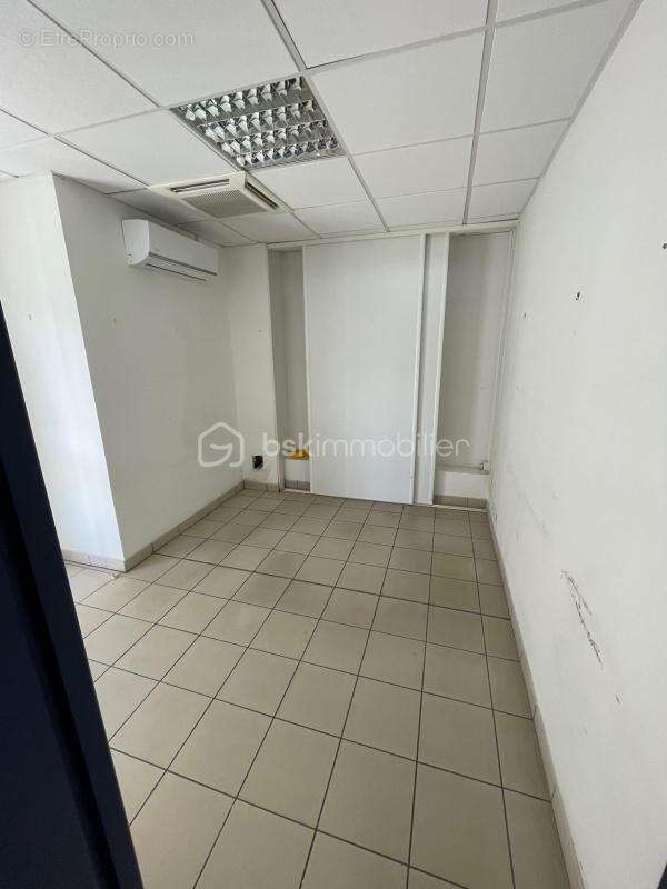 Commerce à SAINT-DENIS