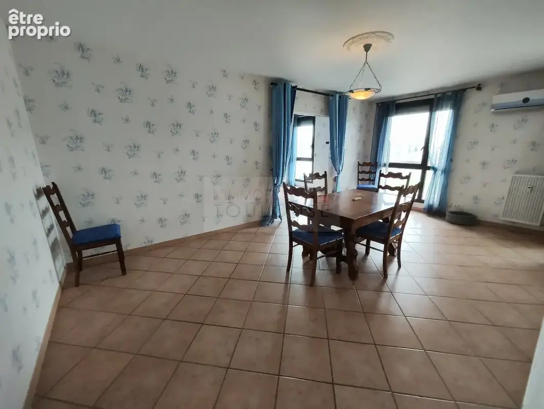 Appartement T4  84 m² - Balcon et Loggia  Vue Pyrénées - photo 3