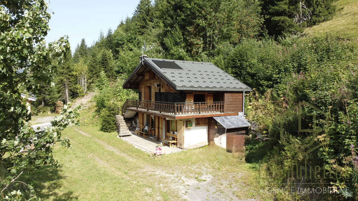 Maison à ESSERT-ROMAND