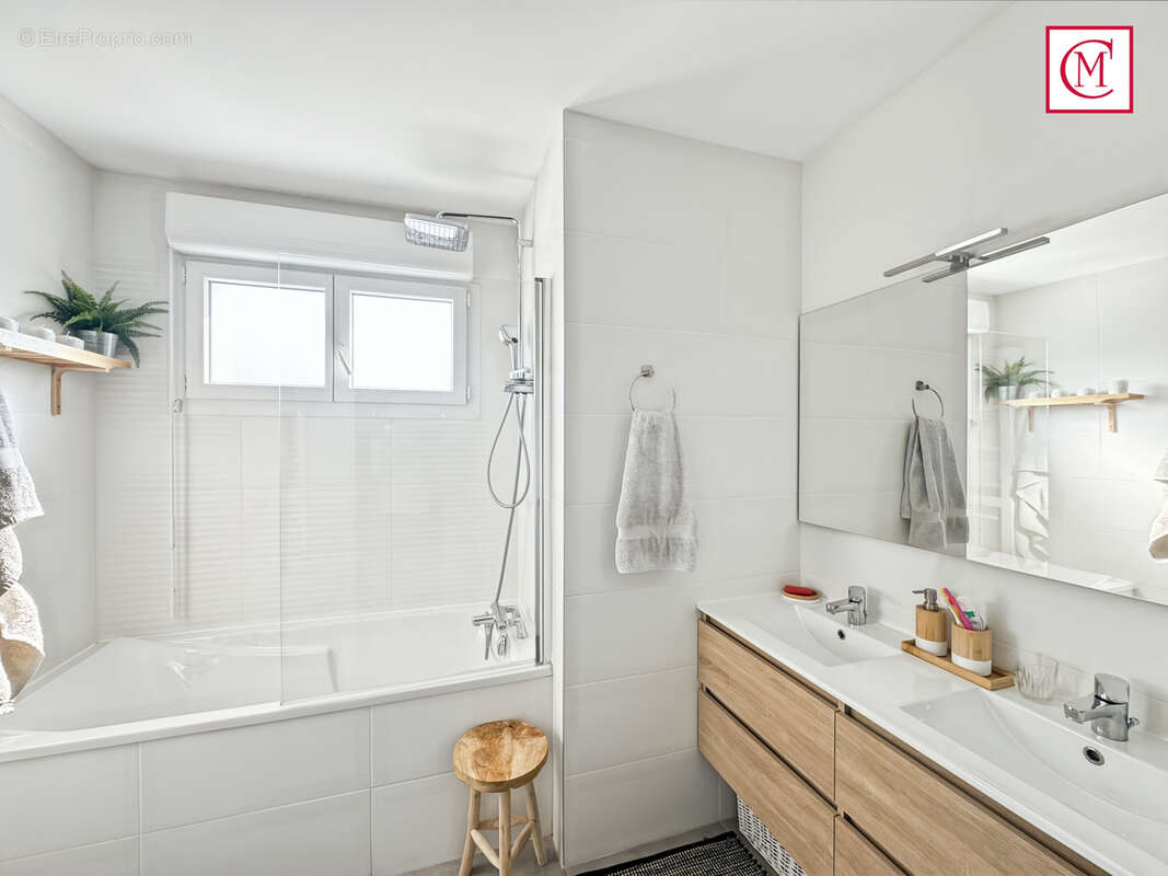 Appartement à LA TRONCHE