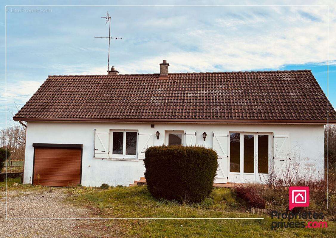 Maison à PIERRE-DE-BRESSE