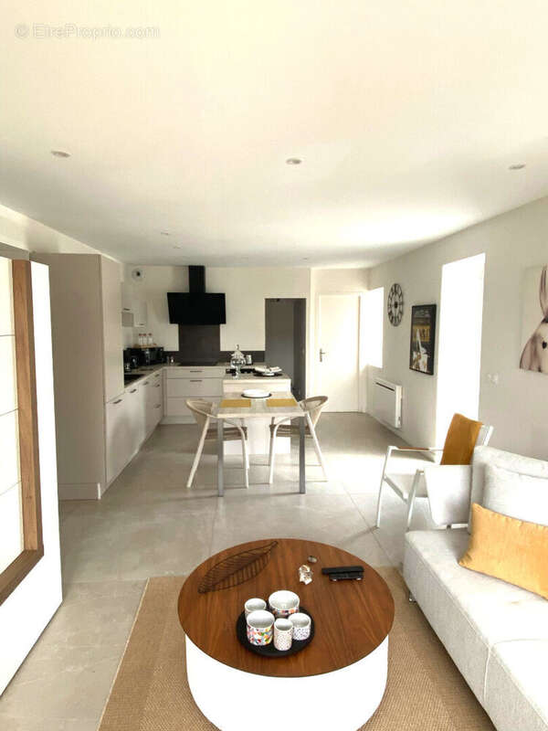 Appartement coup de coeur de 67 m² en rez-de-chaussée- Petite copropriété -Place de parking - photo 2