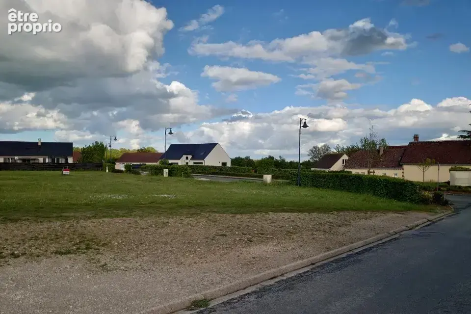 Photo Terrain à Breval au prix de 80 000€
