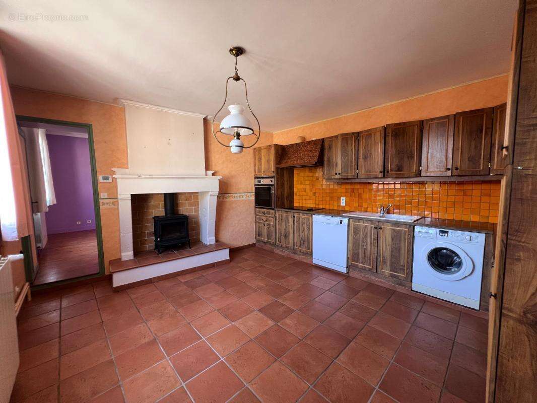 Maison à vendre 6 pièces SAINT SULPICE DE COGNAC (16) - photo 7