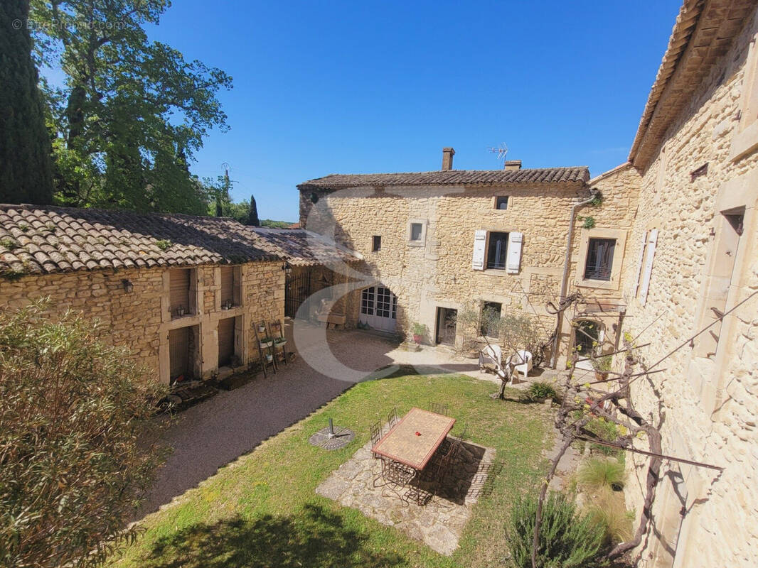 Maison à GRIGNAN