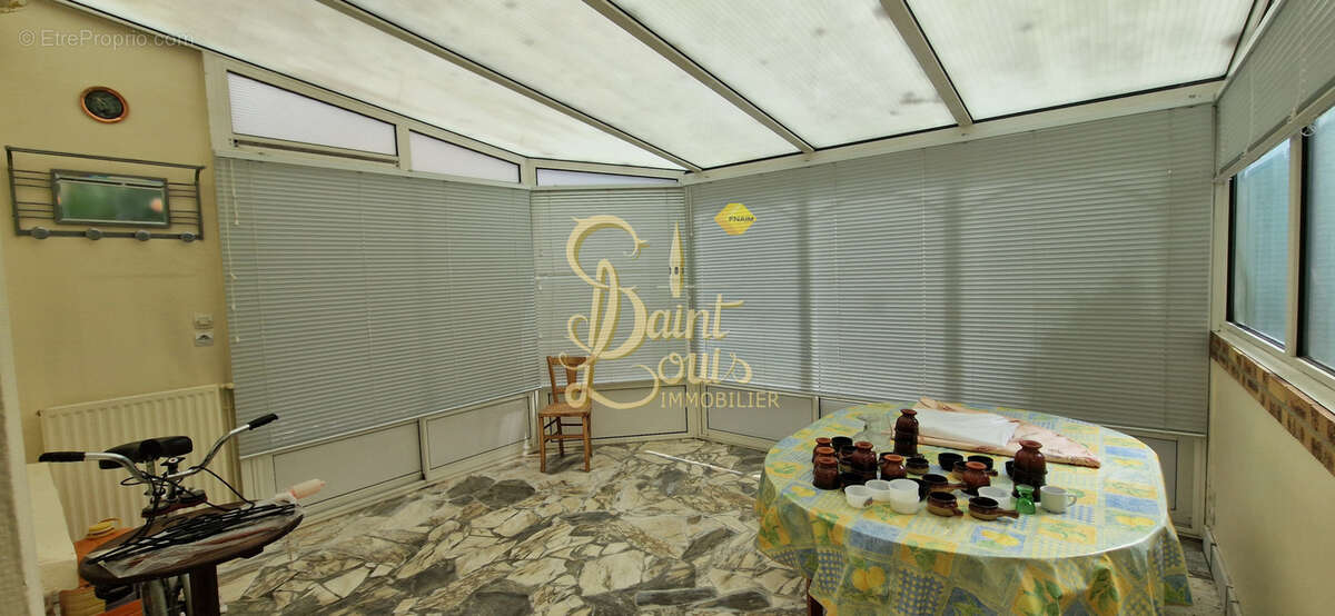 Maison à CHAMPIGNY-SUR-VEUDE