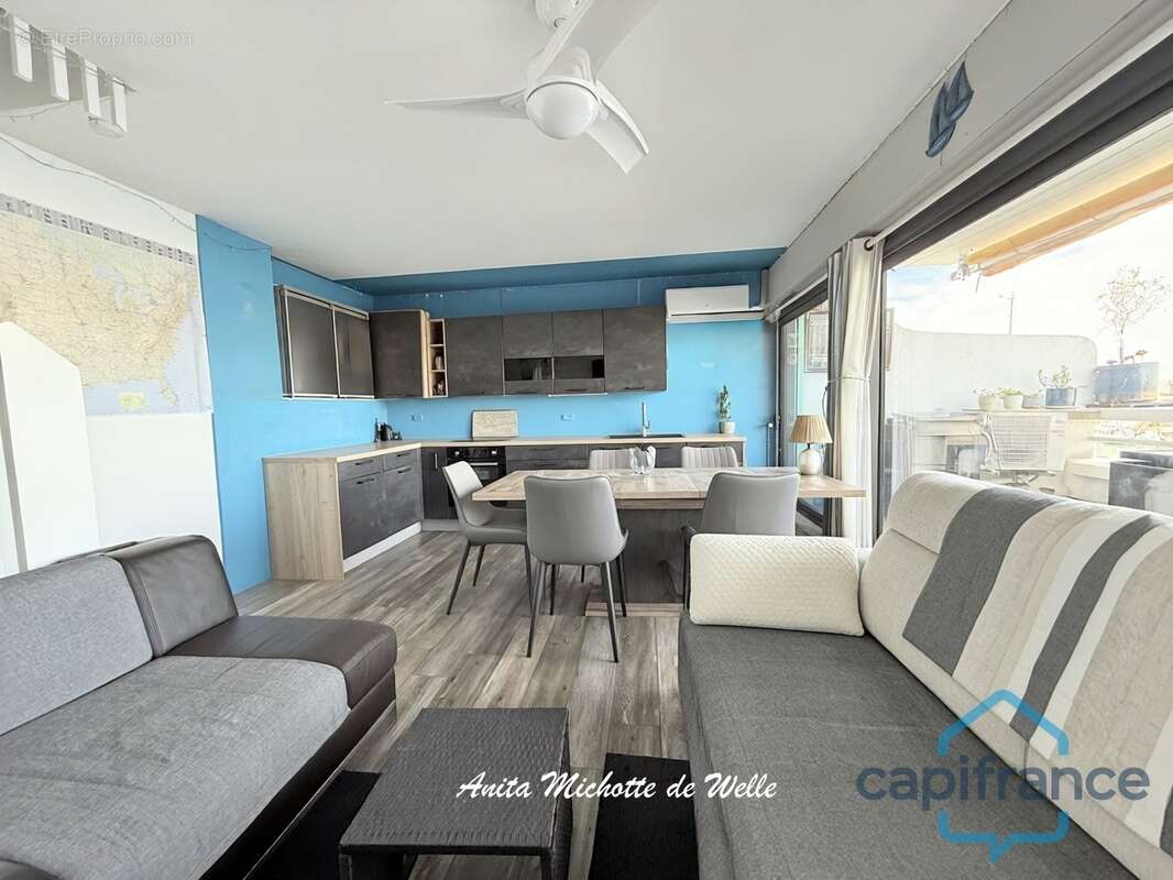 Appartement en Marina ,45 m2 + 14m2 de terrasse ,Port Camargue vue exceptionnelle - photo 3