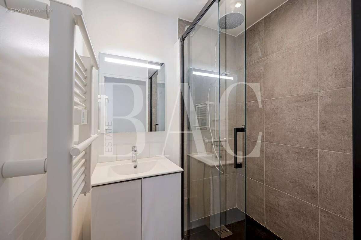 Appartement à VERSAILLES