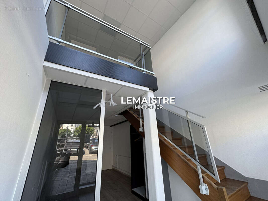 Immeuble avec local + appartement Hyper Centre Bolbec - photo 4