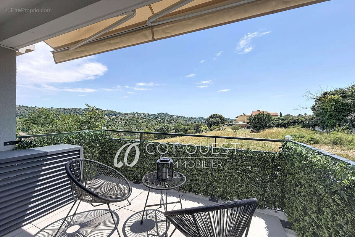 Appartement à LA COLLE-SUR-LOUP