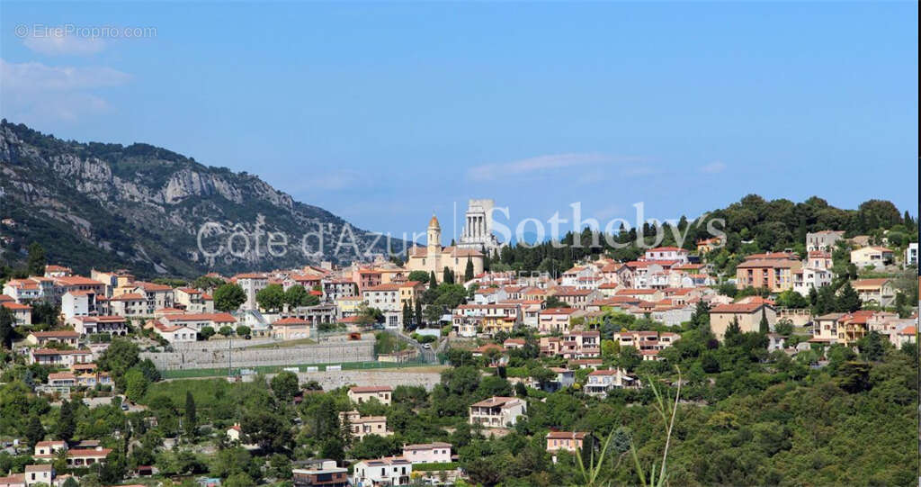 Appartement à LA TURBIE