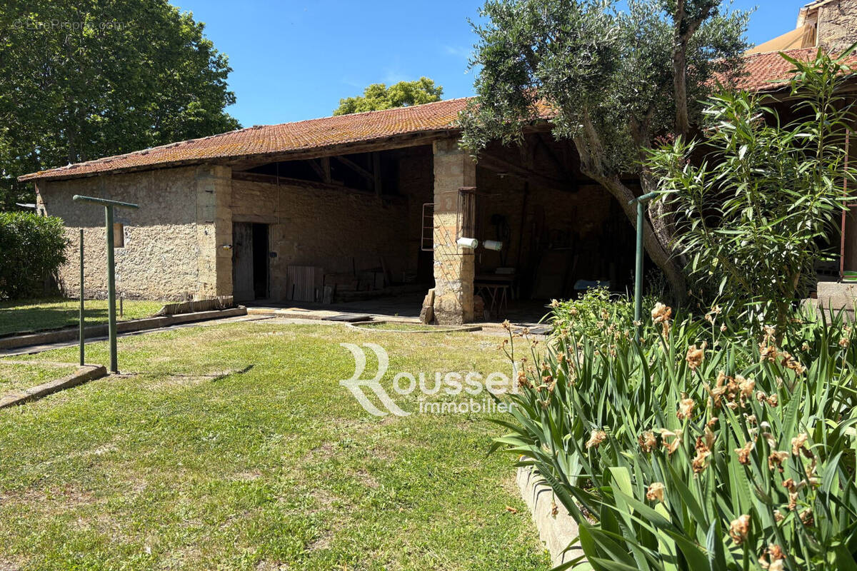 Maison à POUSSAN