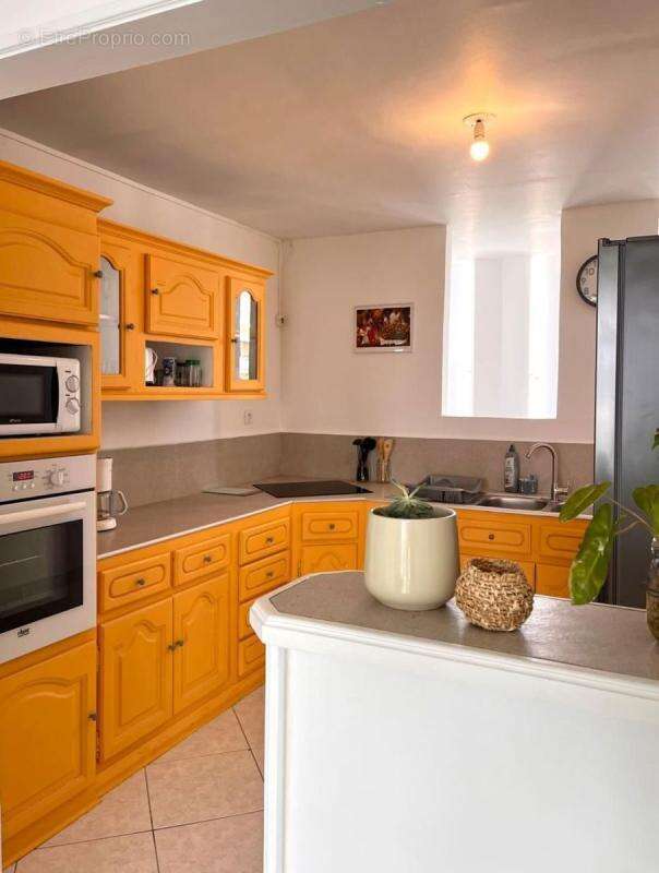 Appartement à POINTE-A-PITRE