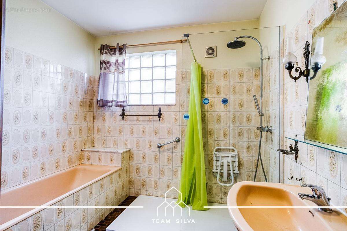 Maison à SEREZIN-DU-RHONE