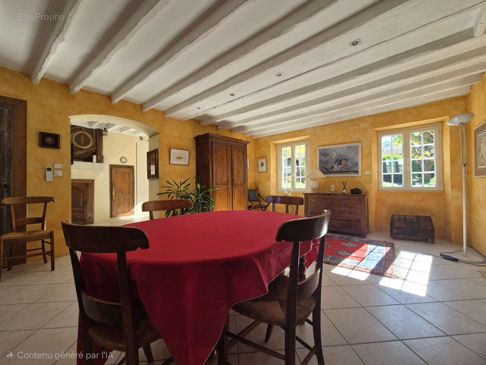 Maison à THOIRY