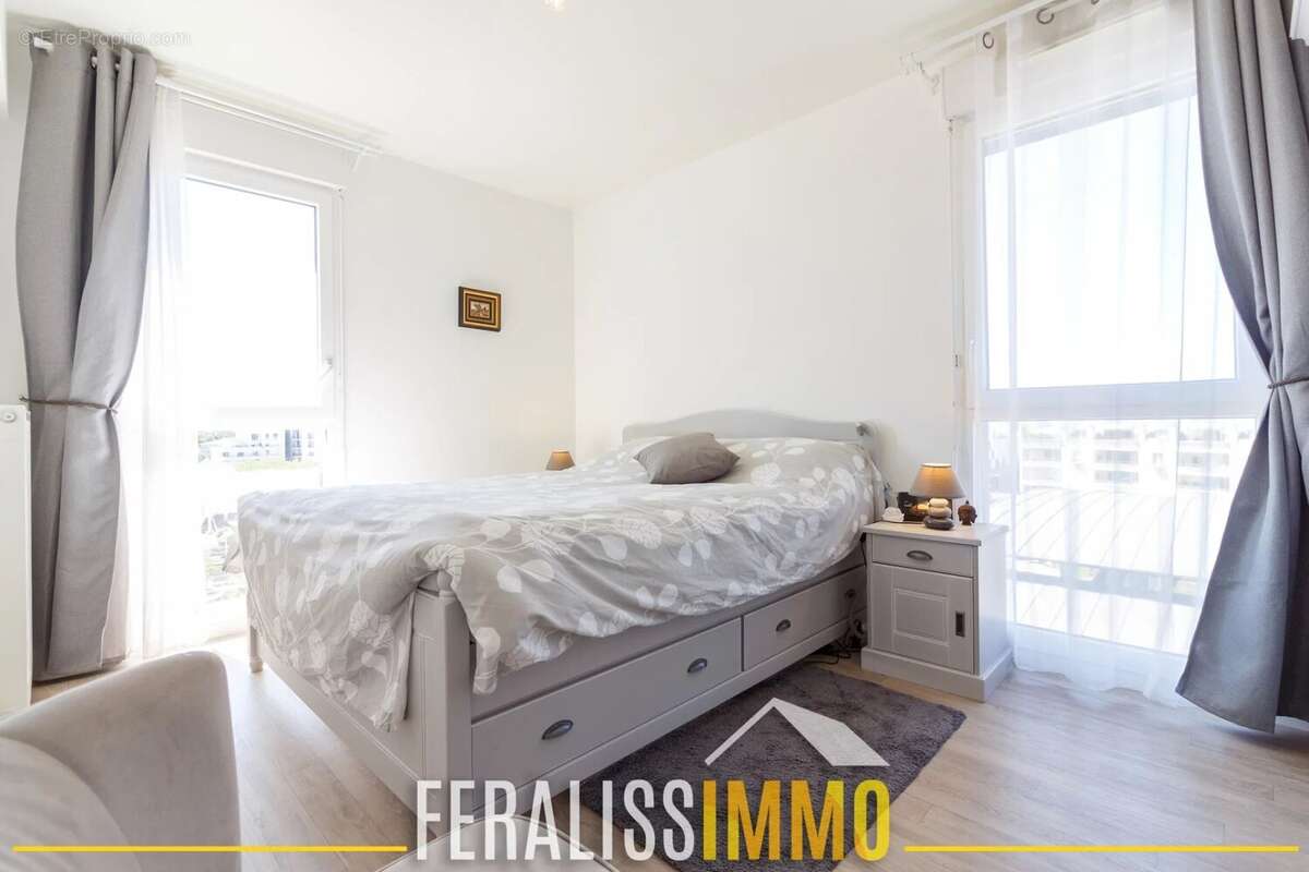 F5 impeccable avec 4 chambres à pied du RER A - photo 9