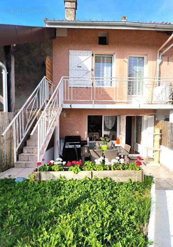 Maison à VIRY