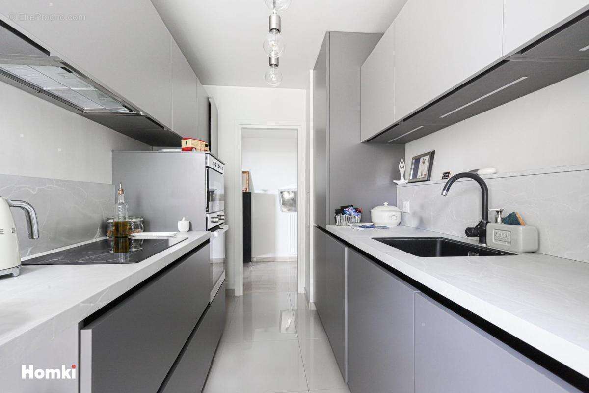 Appartement T4 de 101 m² à Nice 06300, Avenue du Mont Alban - photo 9