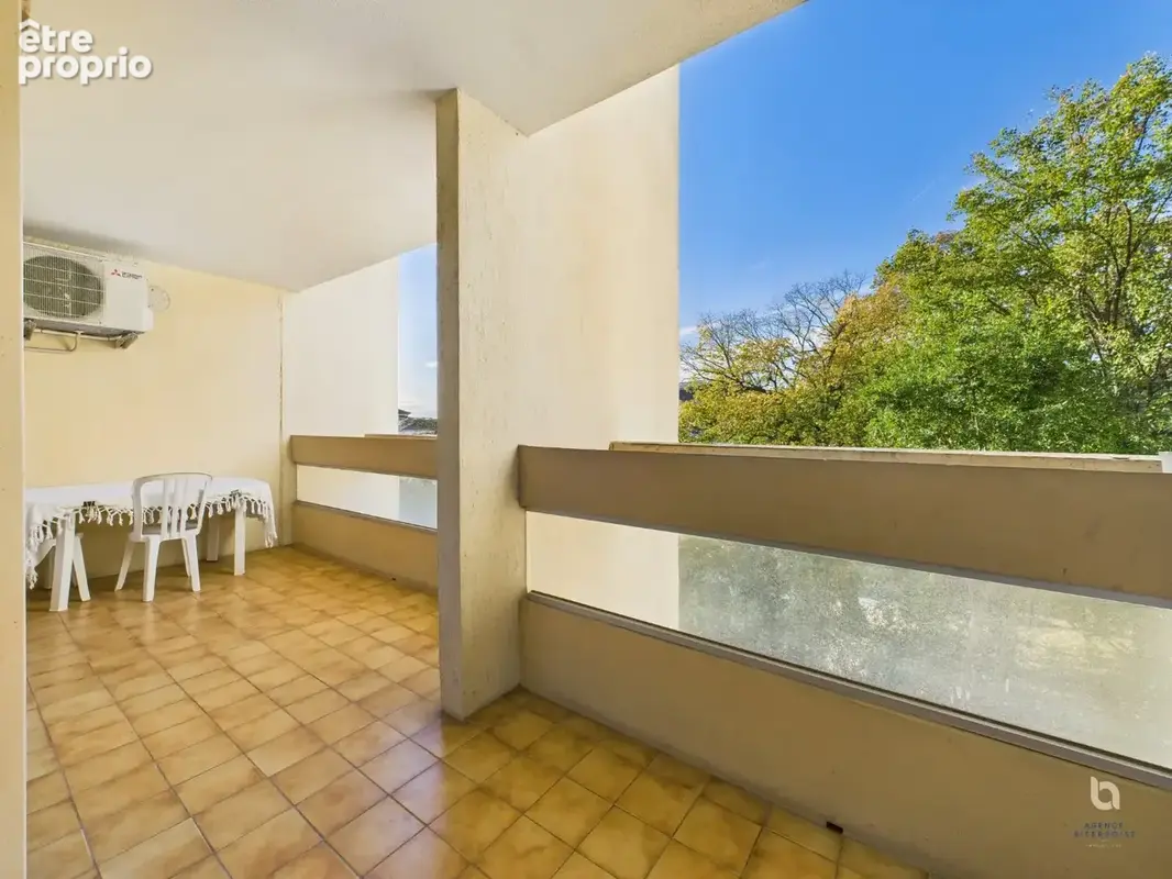 Appartement T4 de 105 m² avec vues dégagées & double stationnement - photo 10