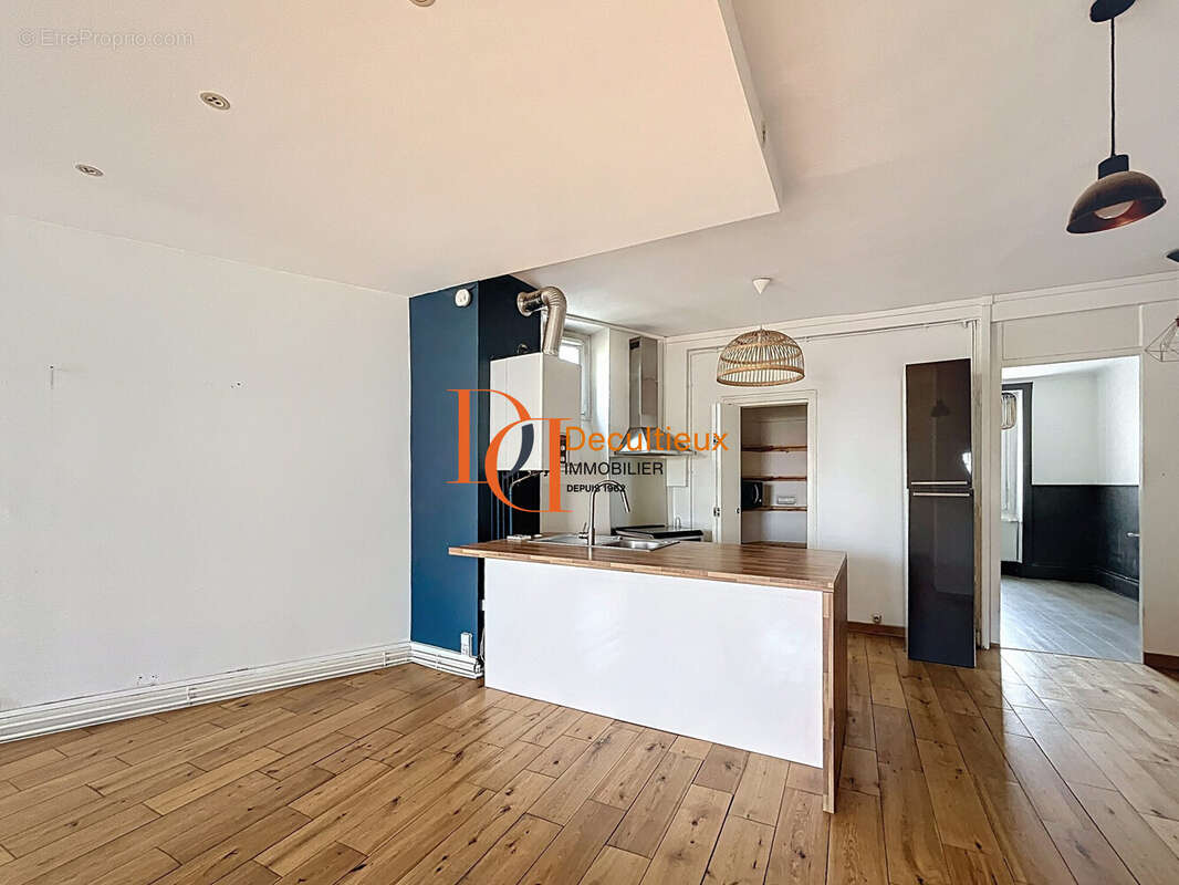 Appartement 86 m² à Villeurbanne  - photo 4