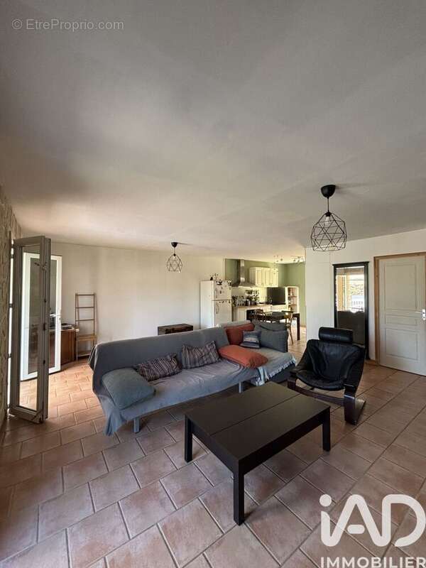 Photo 5 - Maison à BESSE-SUR-ISSOLE