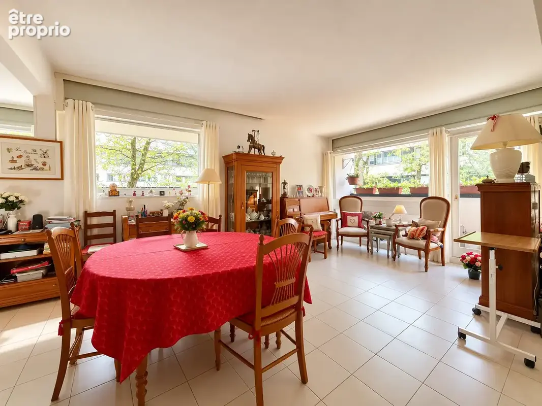 LILLE SAINT-MAUR - T4 de 126m2 avec double Terrasse, Garage et Cave - photo 4