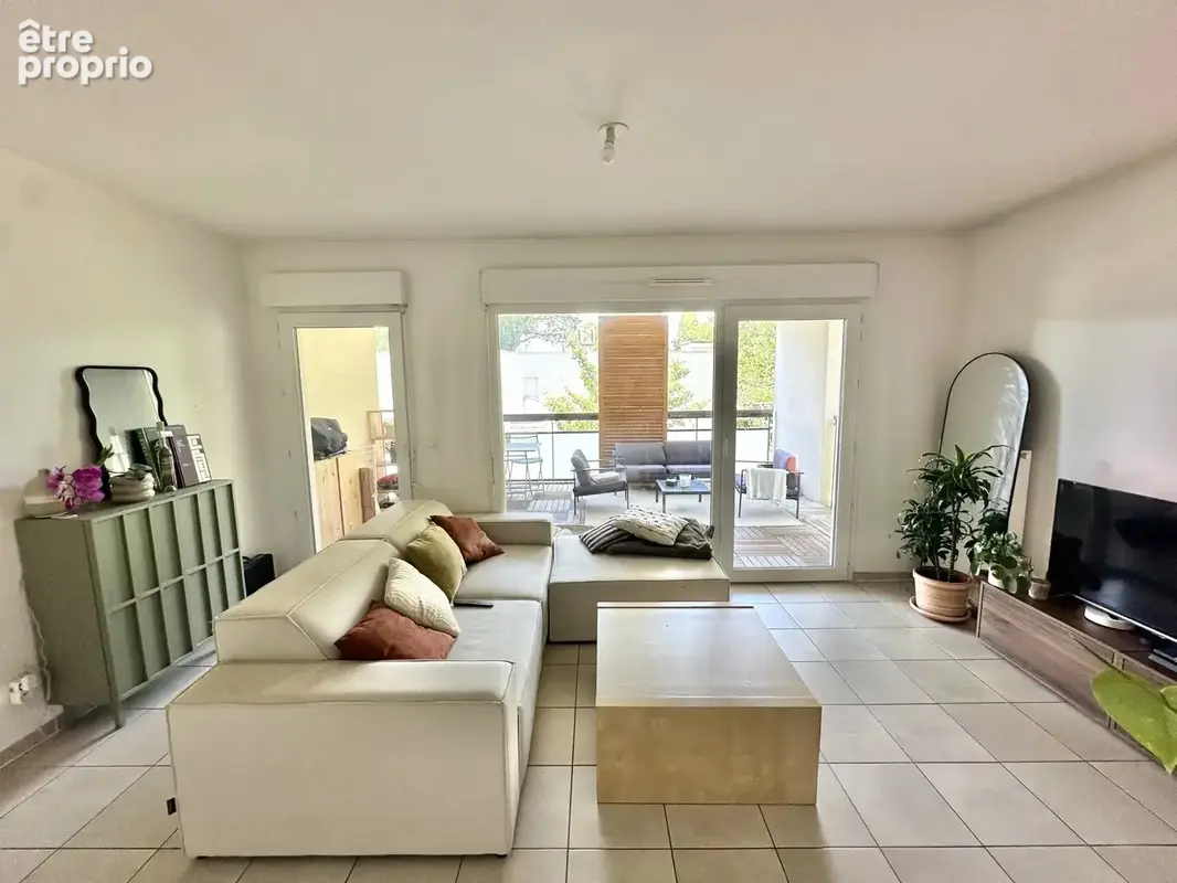 Appartement 3 pièces 65 m² à vendre à Francheville (69340) - photo 2