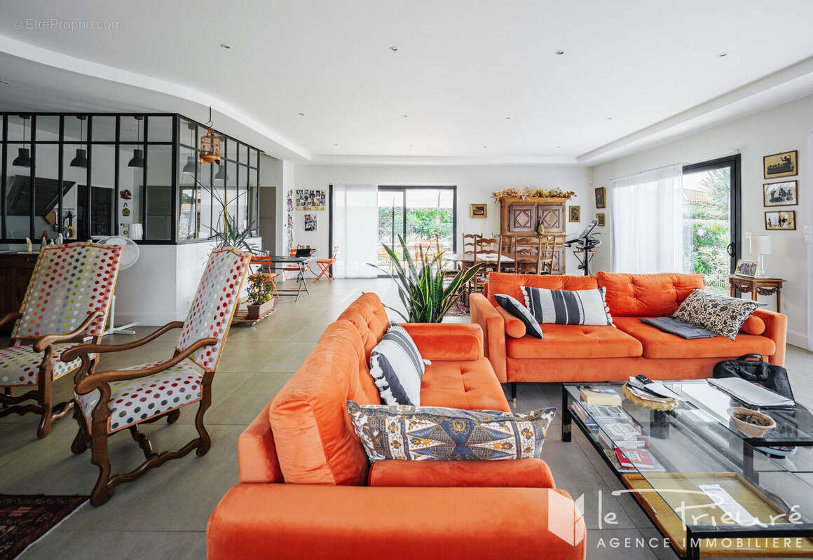 Maison à LESCURE-D&#039;ALBIGEOIS