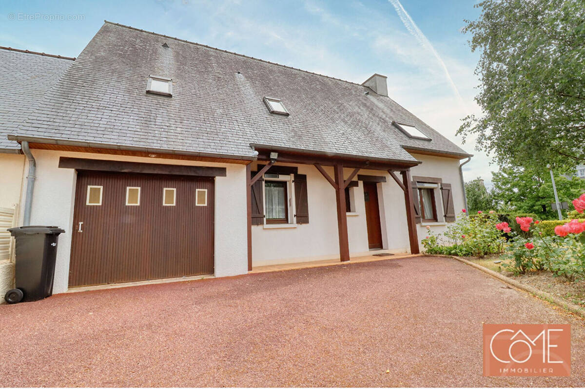 Maison à VEZIN-LE-COQUET