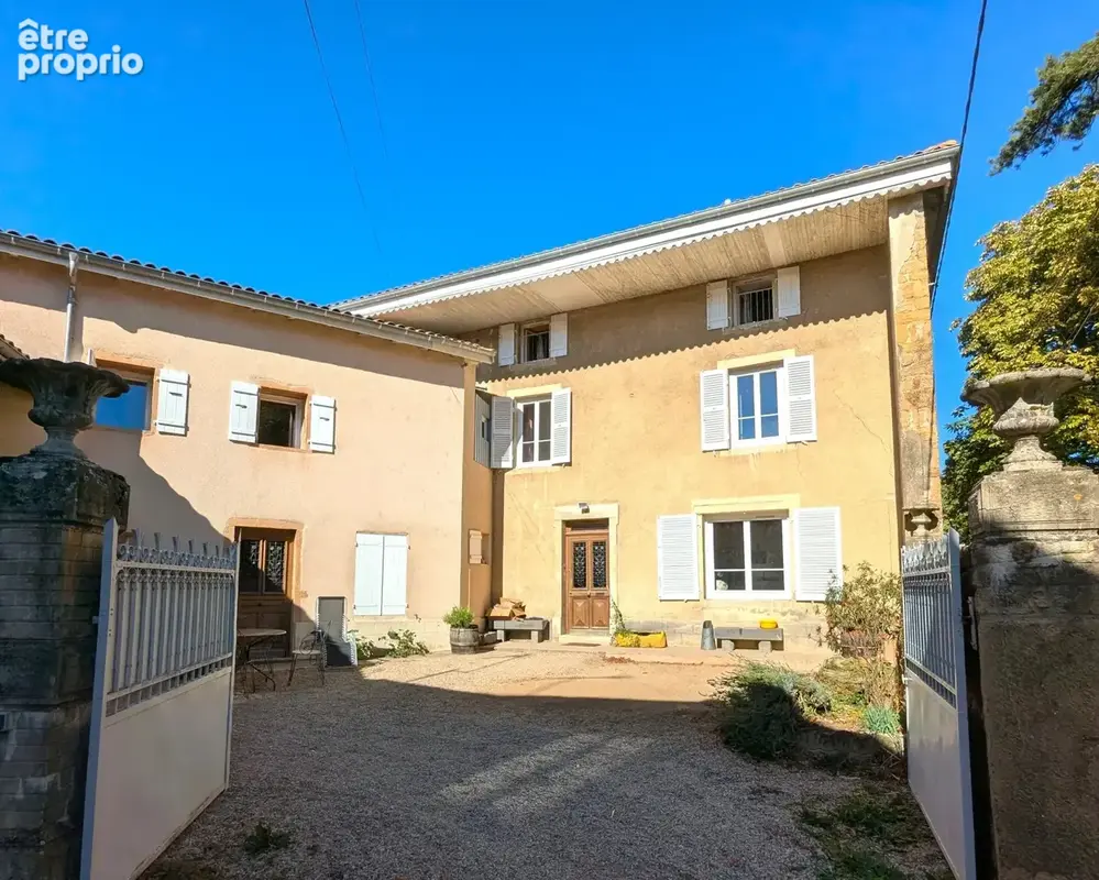 Maison 9 pièces 225 m² à vendre à Hurigny (71870) - photo 3