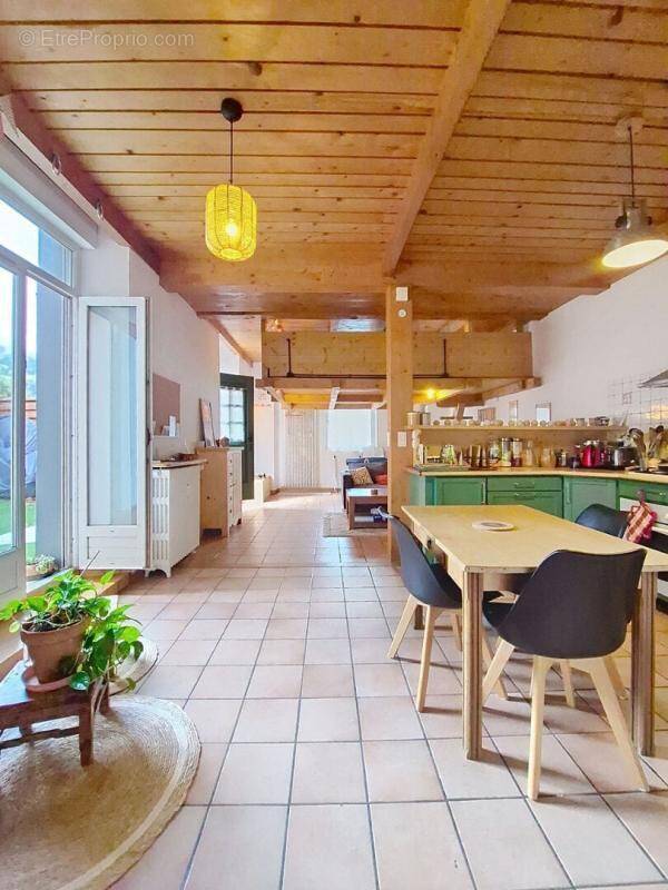Appartement à SAINT-GERVAIS-LES-BAINS