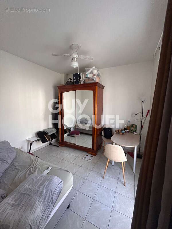 Appartement à LES PAVILLONS-SOUS-BOIS