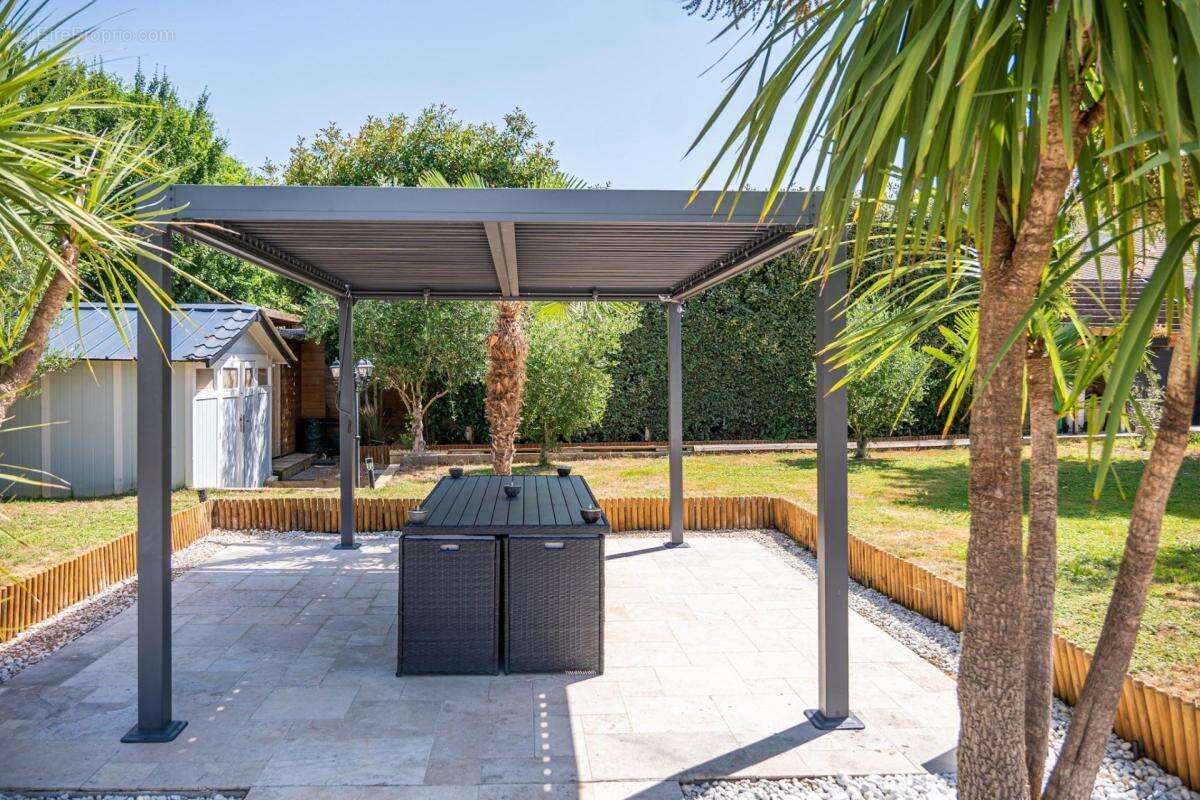 Maison à SAINT-SATURNIN