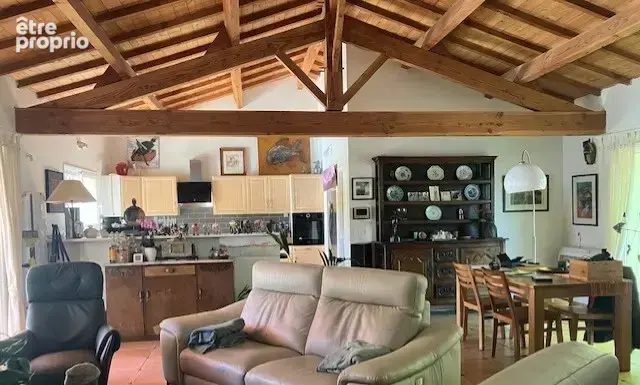 Maison 4 chambres, studio indépendant et garage sur belle parcelle de 1840m2 - photo 3