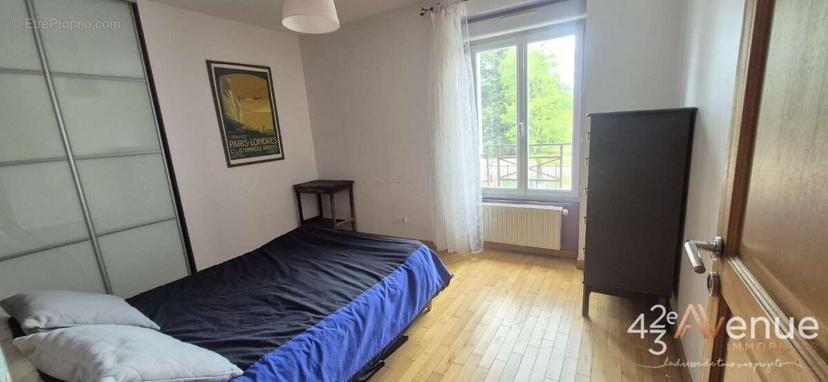 Appartement 122 m² à La Ricamarie  - photo 8