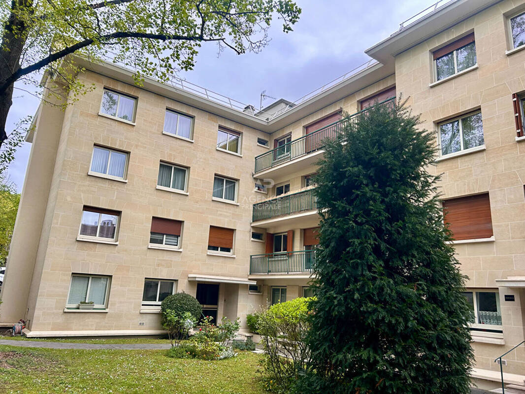 Appartement à MAISONS-LAFFITTE
