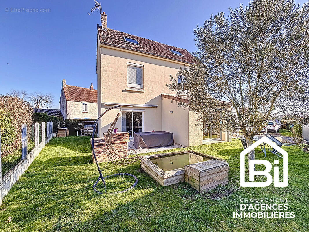 Maison à SAINT-AIGNAN-DE-CRAMESNIL