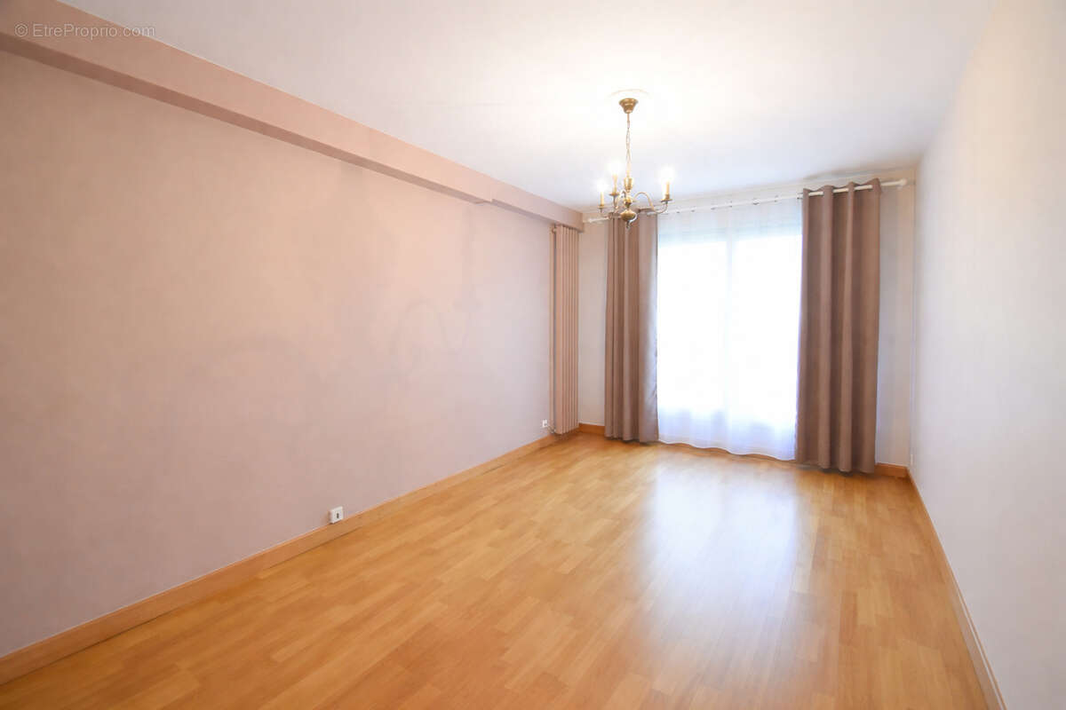 Appartement à MOULINS