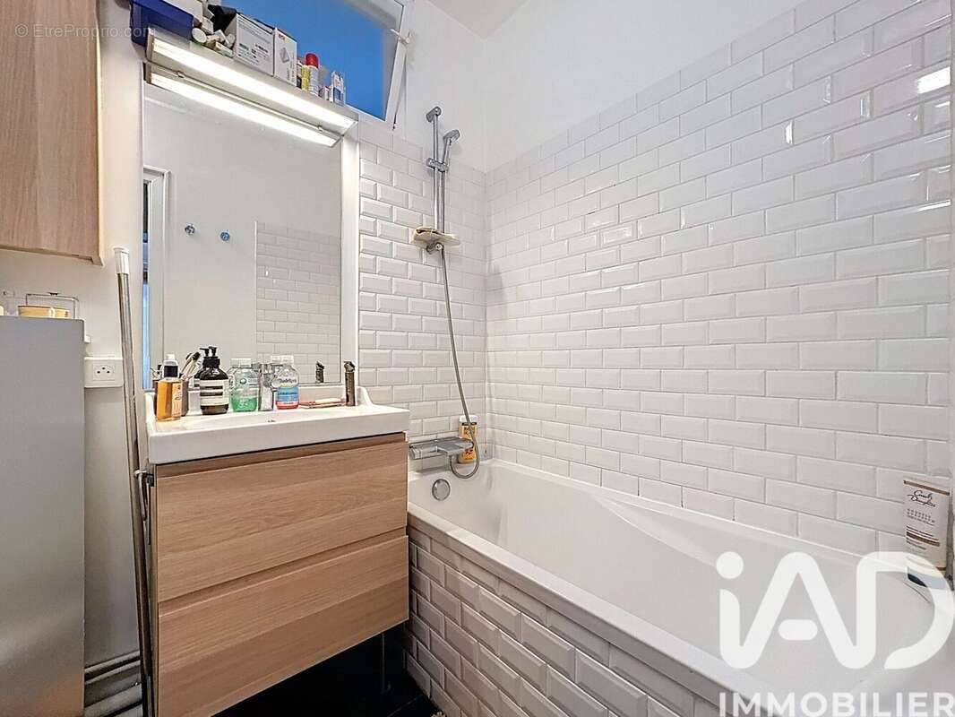 Photo 9 - Appartement à LA GARENNE-COLOMBES