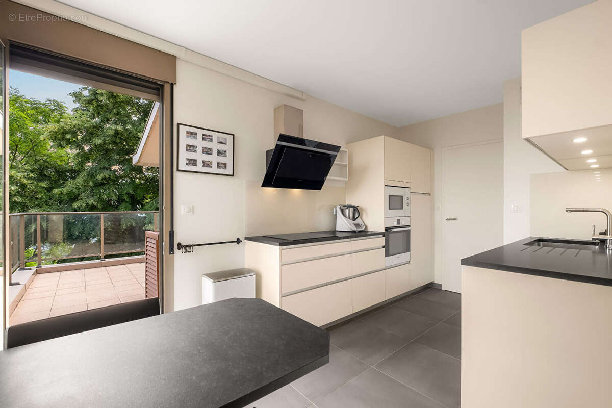 Appartement à SAINTE-FOY-LES-LYON