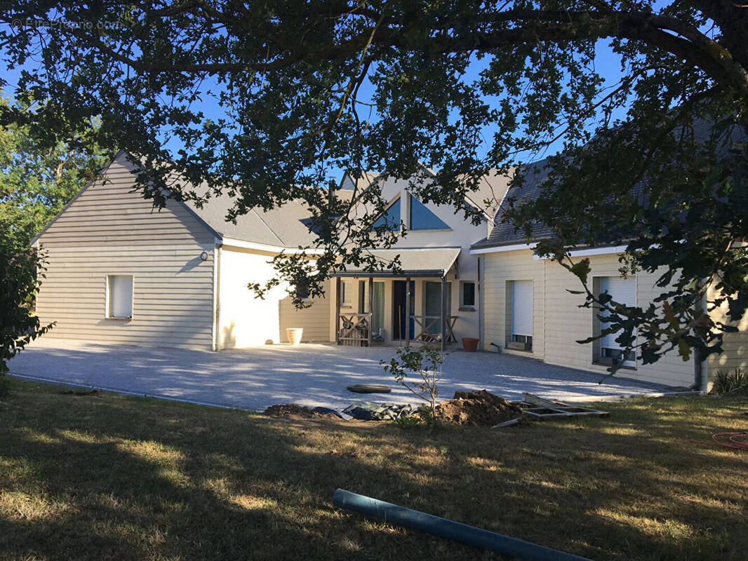 Maison à VIENNE-EN-VAL