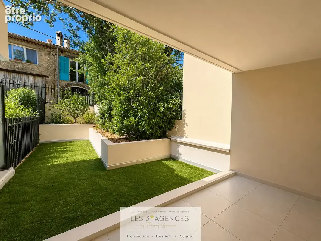 Appartement à LA GARDE-FREINET