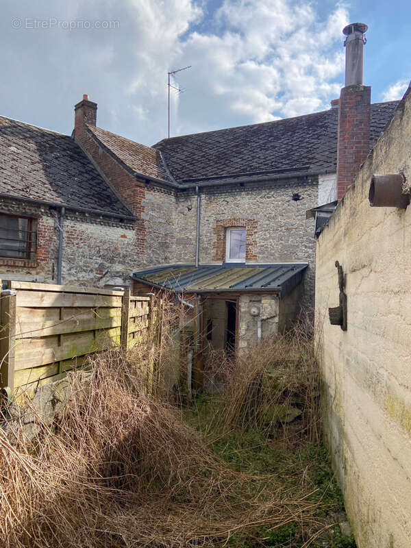 Maison à COUSOLRE
