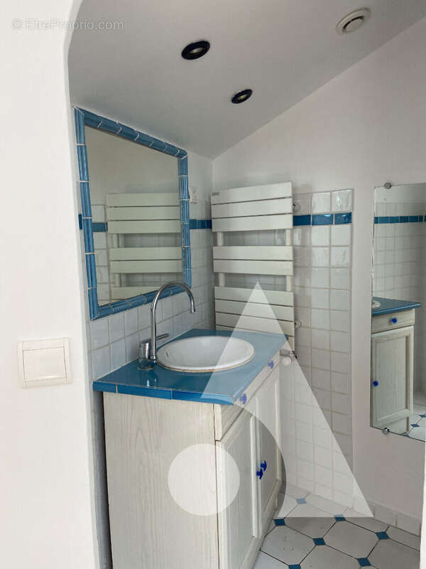 Appartement à VILLECROZE