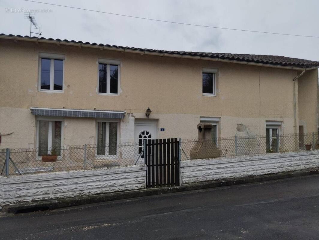 Photo 1 - Maison à ARCHIAC