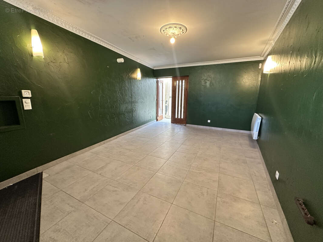 Appartement à BARBEZIEUX-SAINT-HILAIRE