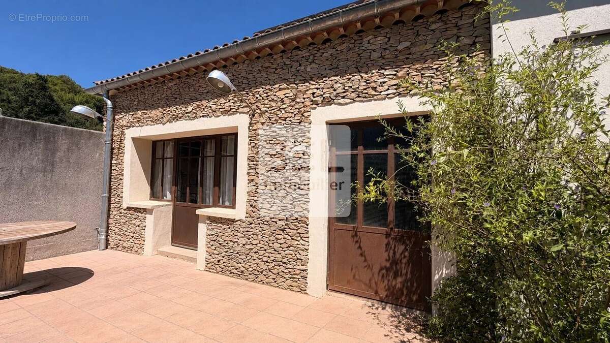 Maison à ARAMON